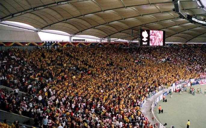 Socceroo fans in curva