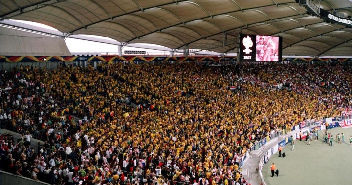 Socceroo fans in curva