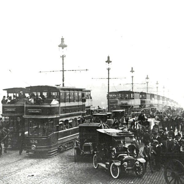 Glasgow Bridge traffic jam